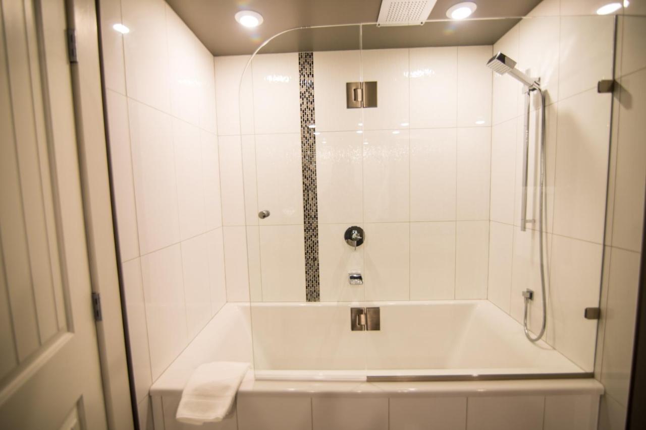 Clipperton Suite By Revelstoke Vacations Exterior foto